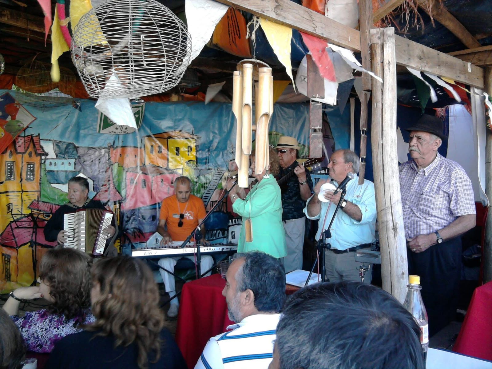 Boleros y cuecas en La Quinta de Los Nuñez