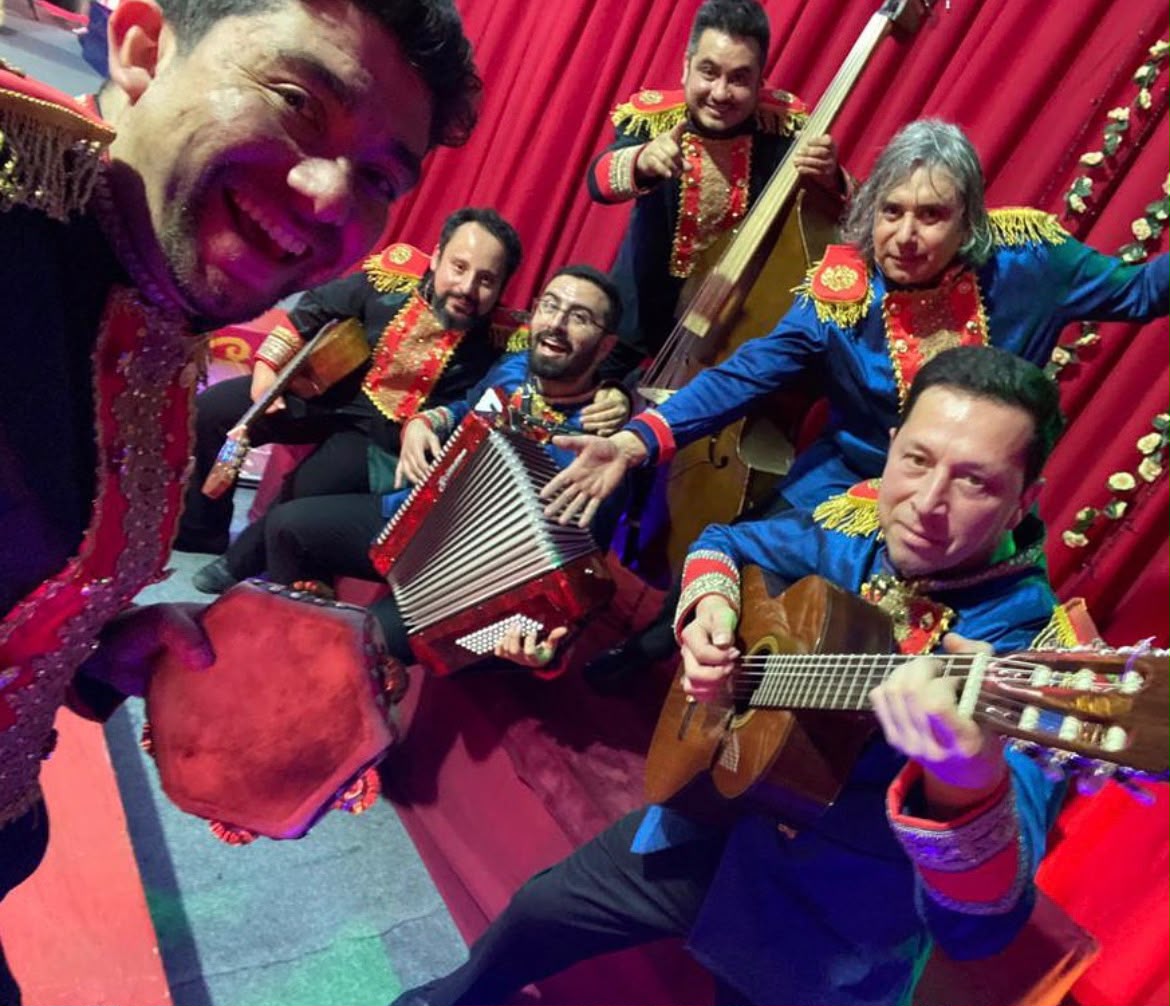Presentaciones del grupo Los Trukeros