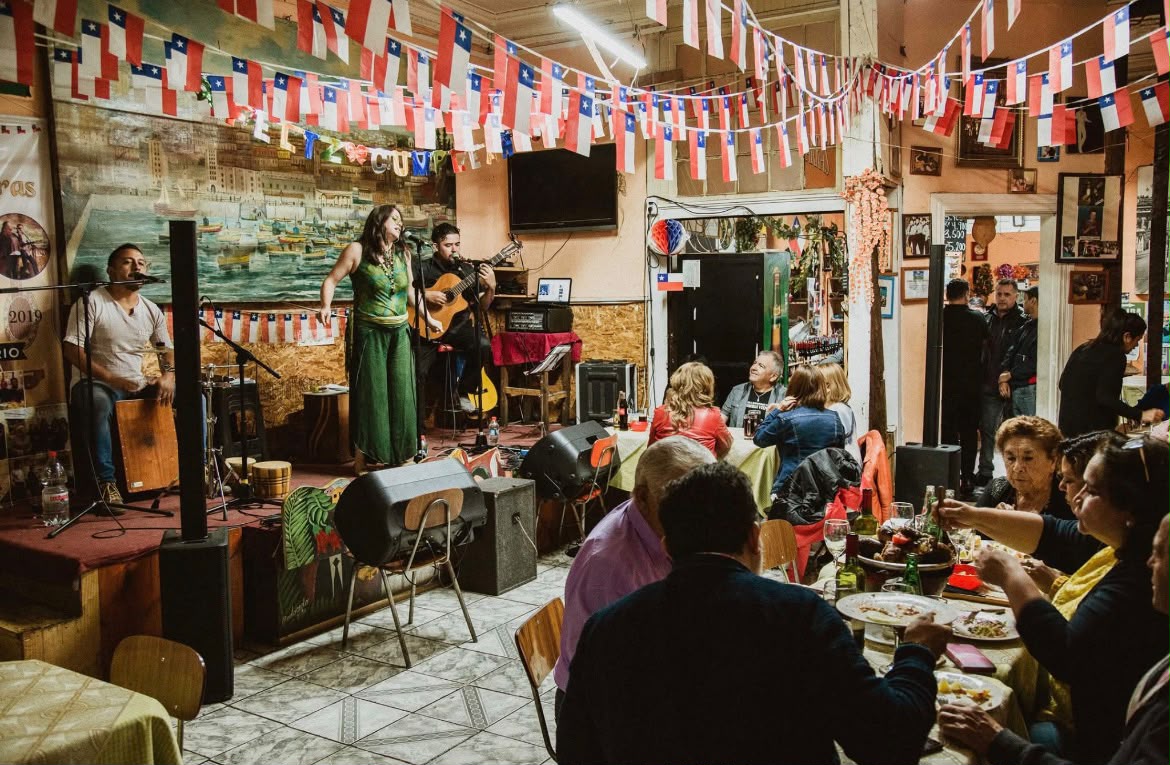 Música en vivo en el Rincón de las Guitarras