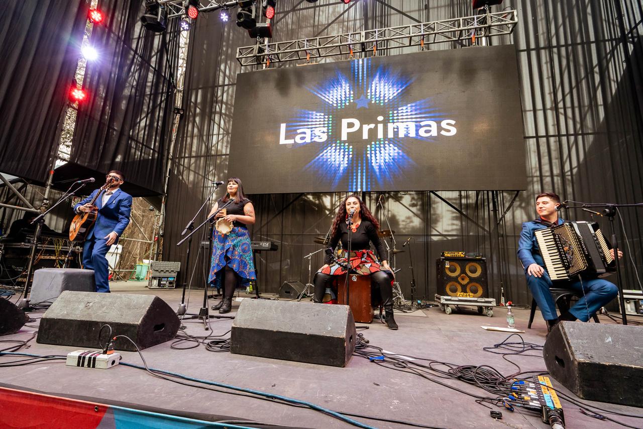 Presentación Agrupación de Cueca Chilena Las Primas
