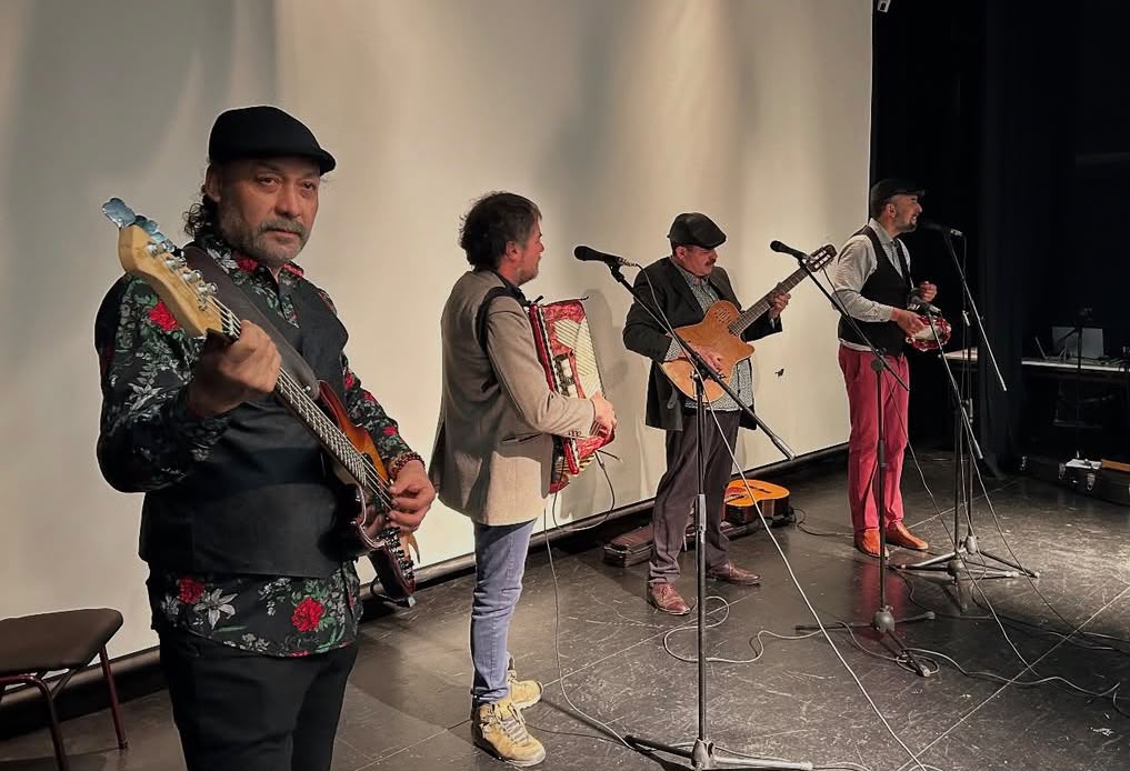 Presentación Los Costinos - Cueca Centrina